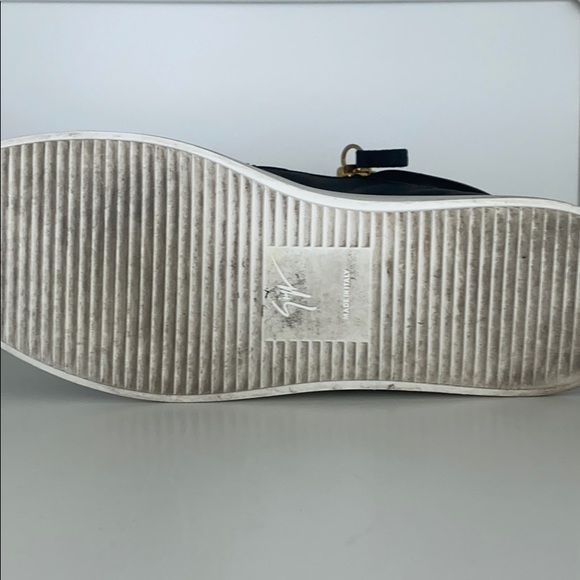 Giuseppe Zanotti - Picture 2 of 8